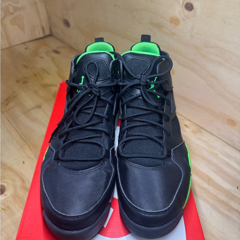 Nike Black and Green High-Top Sneakers - Picture 4 of 6